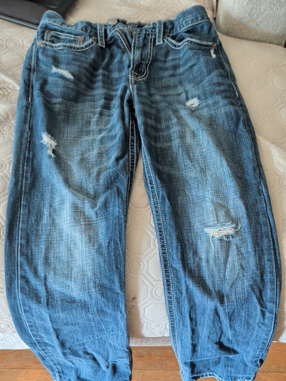 American Eagle Outfitters Relaxed Distressed Blue Jeans